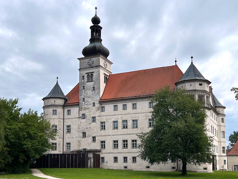 Schloss Hartheim Rückseite